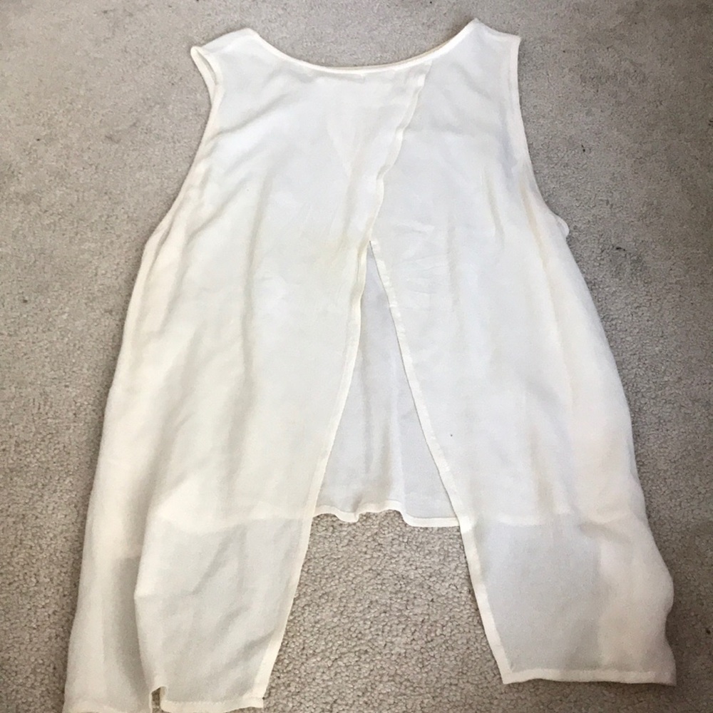 Open Back Top - Picture 2 of 2